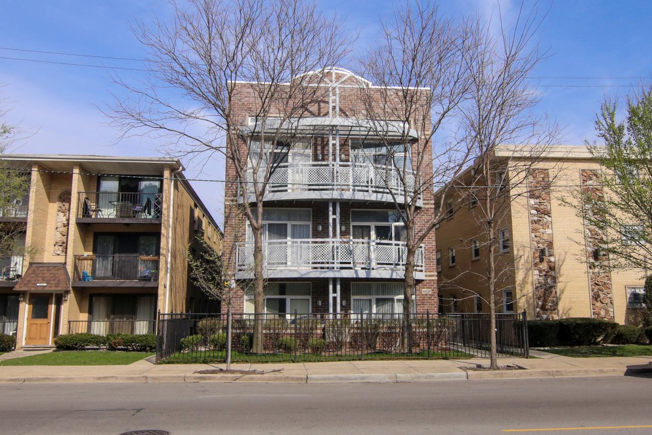 4837 N Central Ave. #303, Chicago, IL 60630