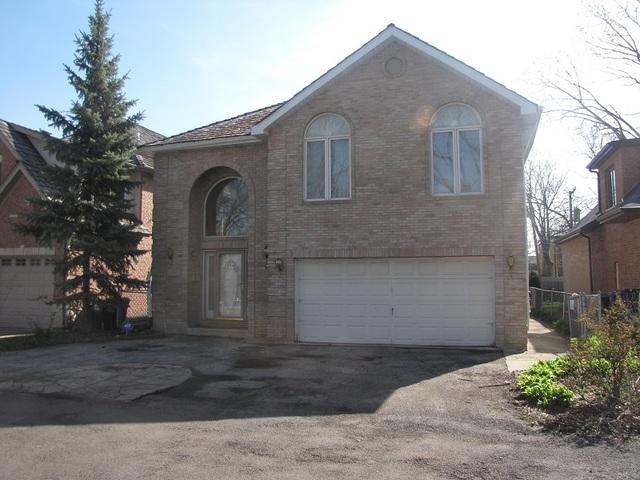 6841 N Cherry Ln., Lincolnwood, IL 60712