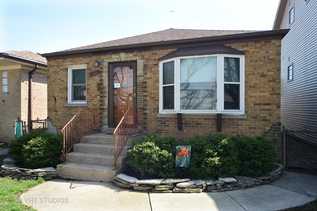 5523 N Neva Ave., Chicago, IL 60656