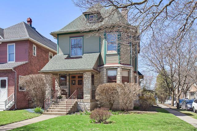 13032 Greenwood Ave., Blue Island, IL 60406