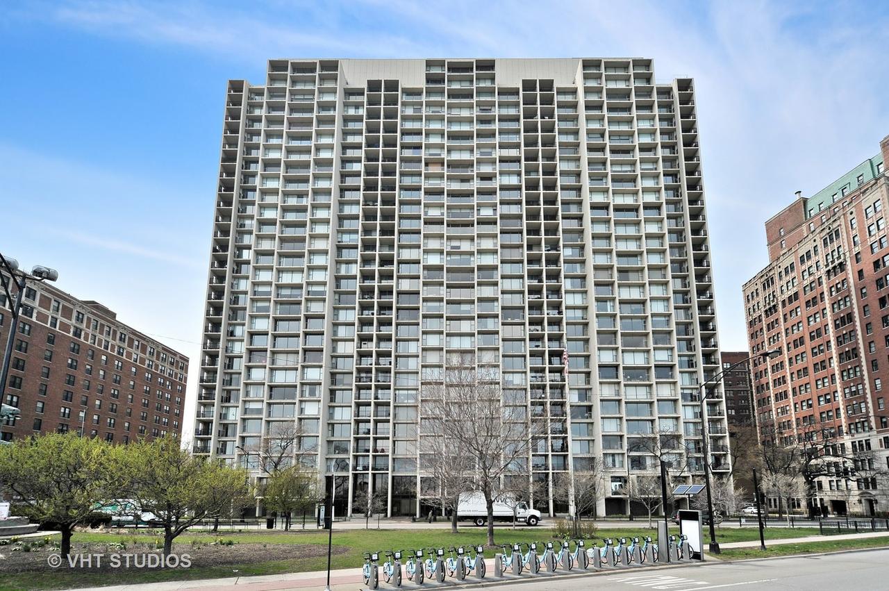 3200 N Lake Shore Dr. #506, Chicago, IL 60657