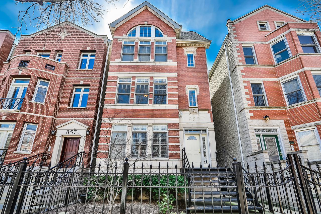 859 W Wrightwood Ave. #2, Chicago, IL 60614