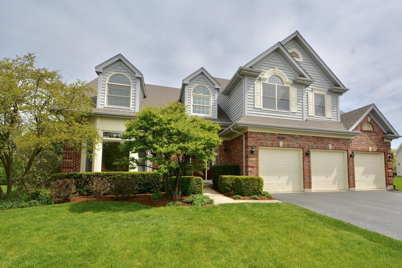 1435 Kallien Ave., Naperville, IL 60540