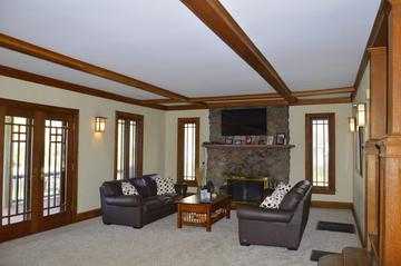 24719 W Lake Shore Dr., Round Lake Beach, IL 60073