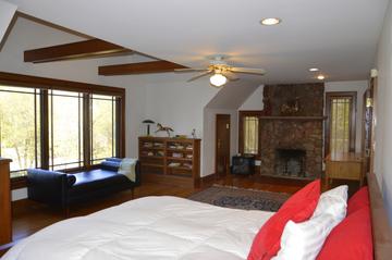 24719 W Lake Shore Dr., Round Lake Beach, IL 60073