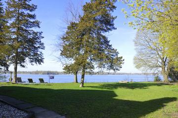 24719 W Lake Shore Dr., Round Lake Beach, IL 60073