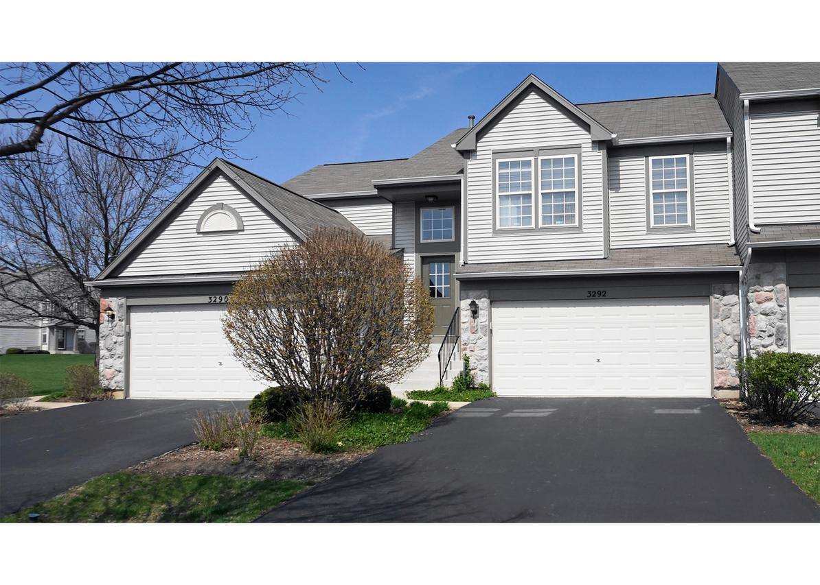 3292 Bromley Ln., Aurora, IL 60502