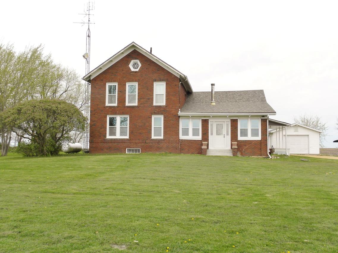 1294 Us Rt 52, Amboy, IL 61310