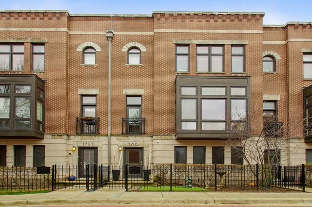 1705 W Surf St. #16, Chicago, IL 60657