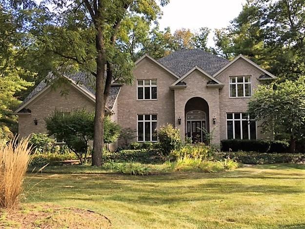 3303 Royal Fox Dr., St. Charles, IL 60174