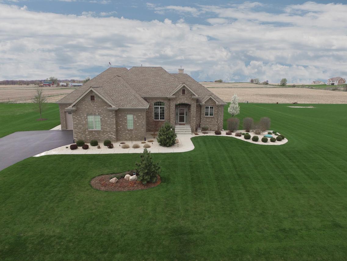 13150 Charleston St., Caledonia, IL 61011