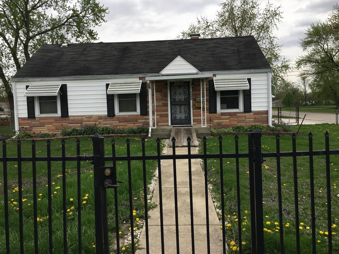 1300 Ada St., Joliet, IL 60432