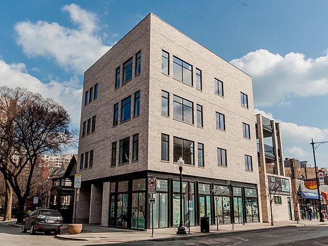597 W Hawthorne Pl. #2, Chicago, IL 60657
