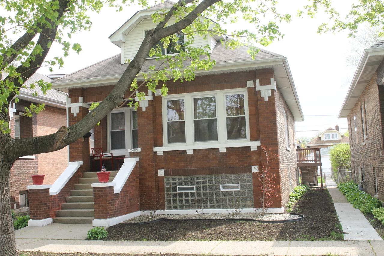 2403 Gunderson Ave., Berwyn, IL 60402