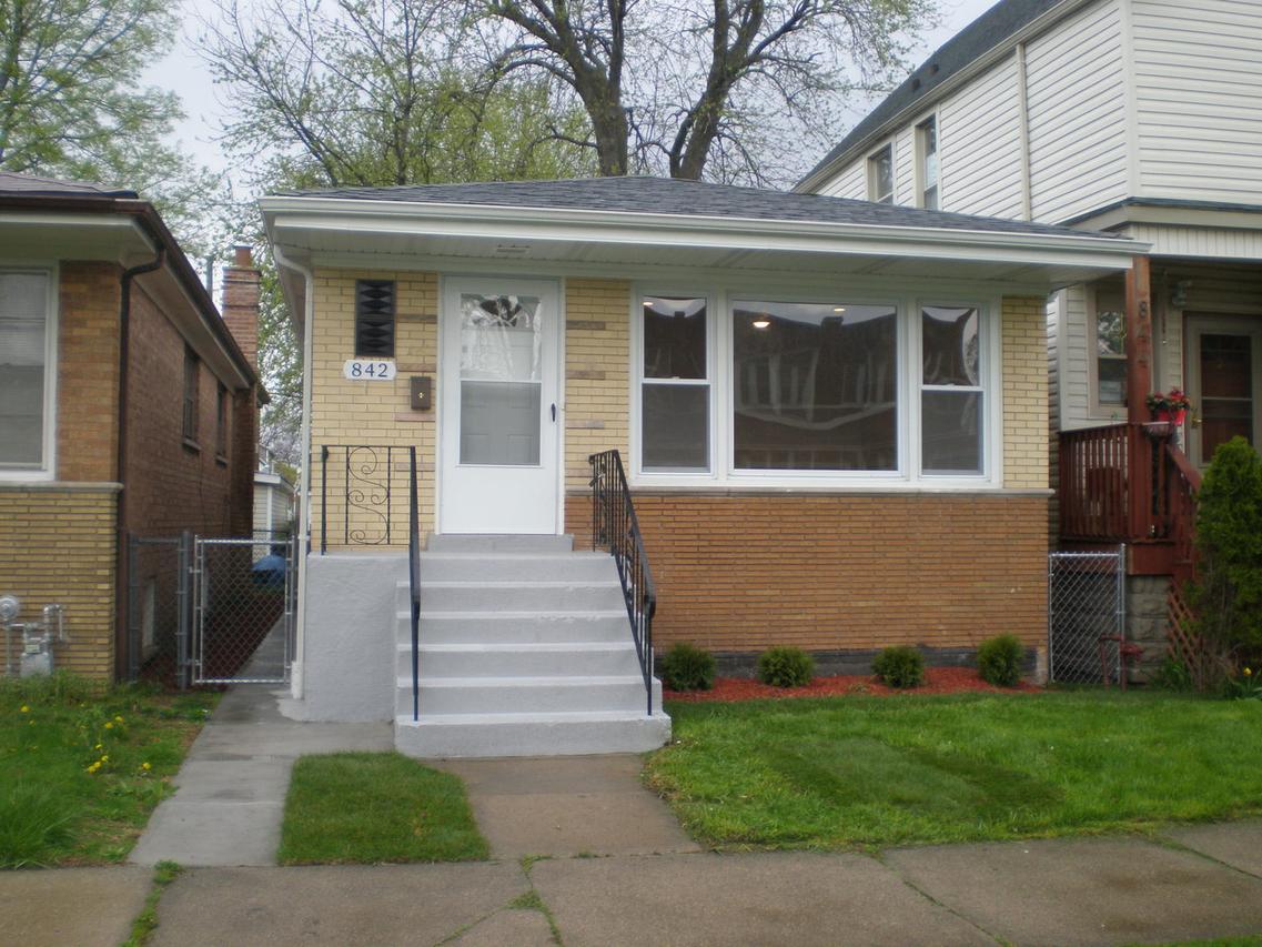 842 E 89th St., Chicago, IL 60619