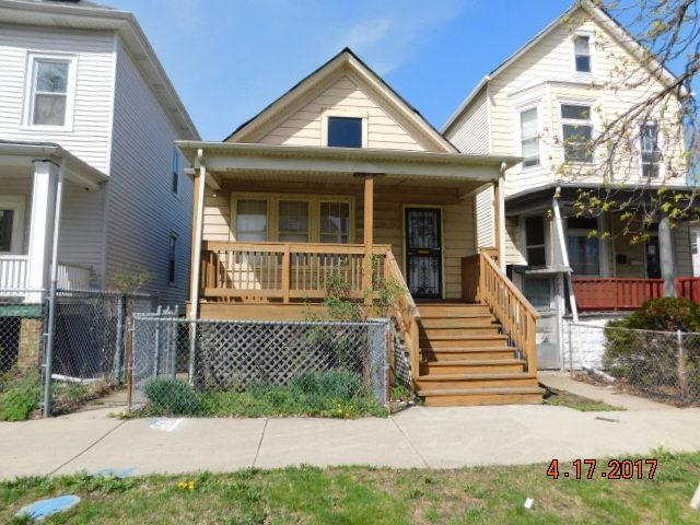 8646 S Manistee Ave., Chicago, IL 60617