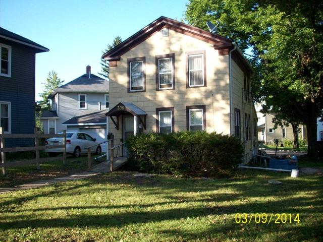 308 Railroad St., Woodstock, IL 60098