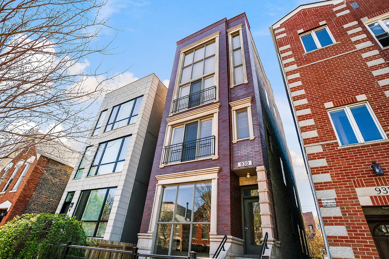 930 N Honore St. #2, Chicago, IL 60622