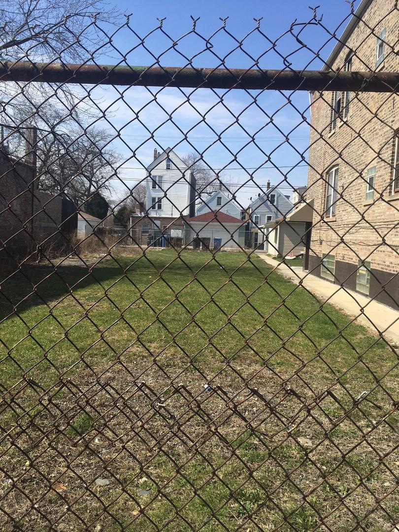 2752 S Christiana Ave., Chicago, IL 60623