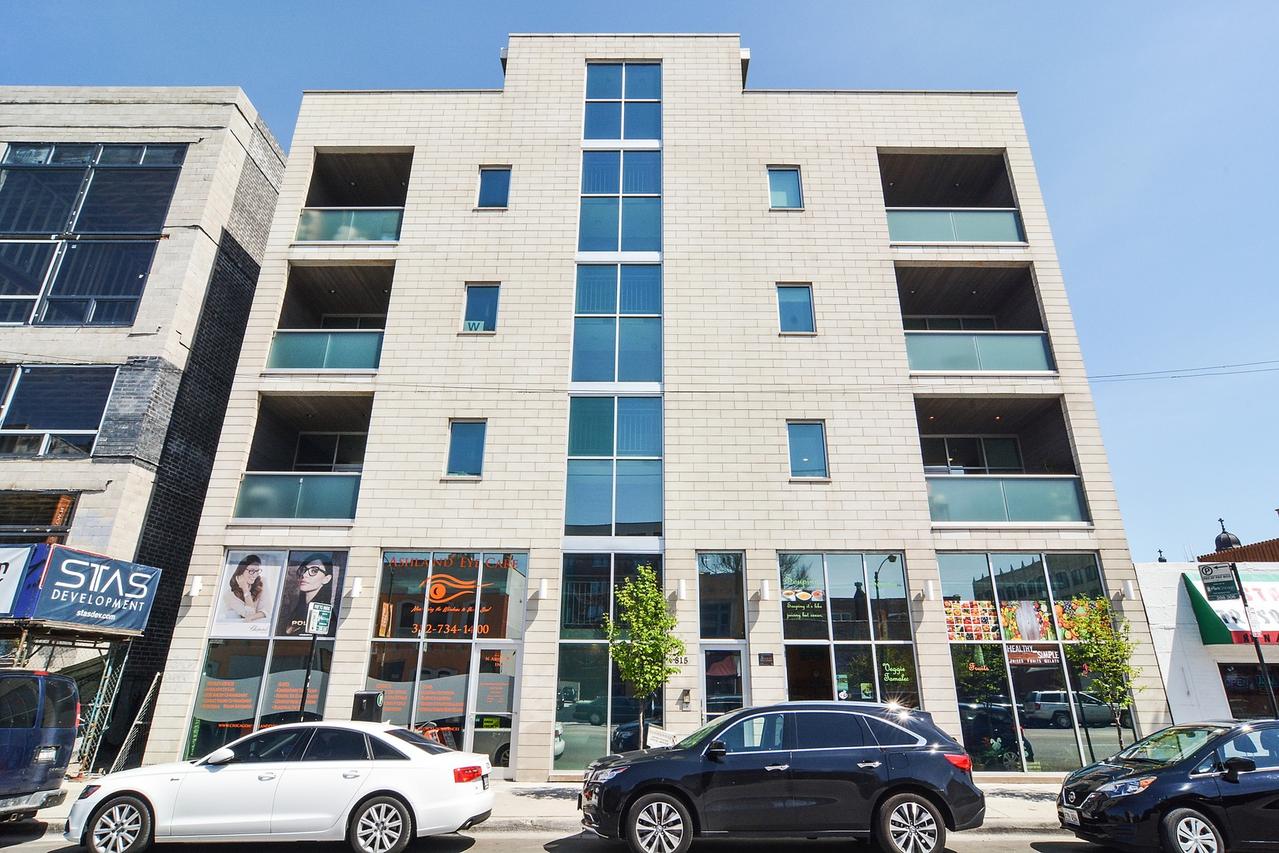 815 N Ashland Ave. #2S, Chicago, IL 60622