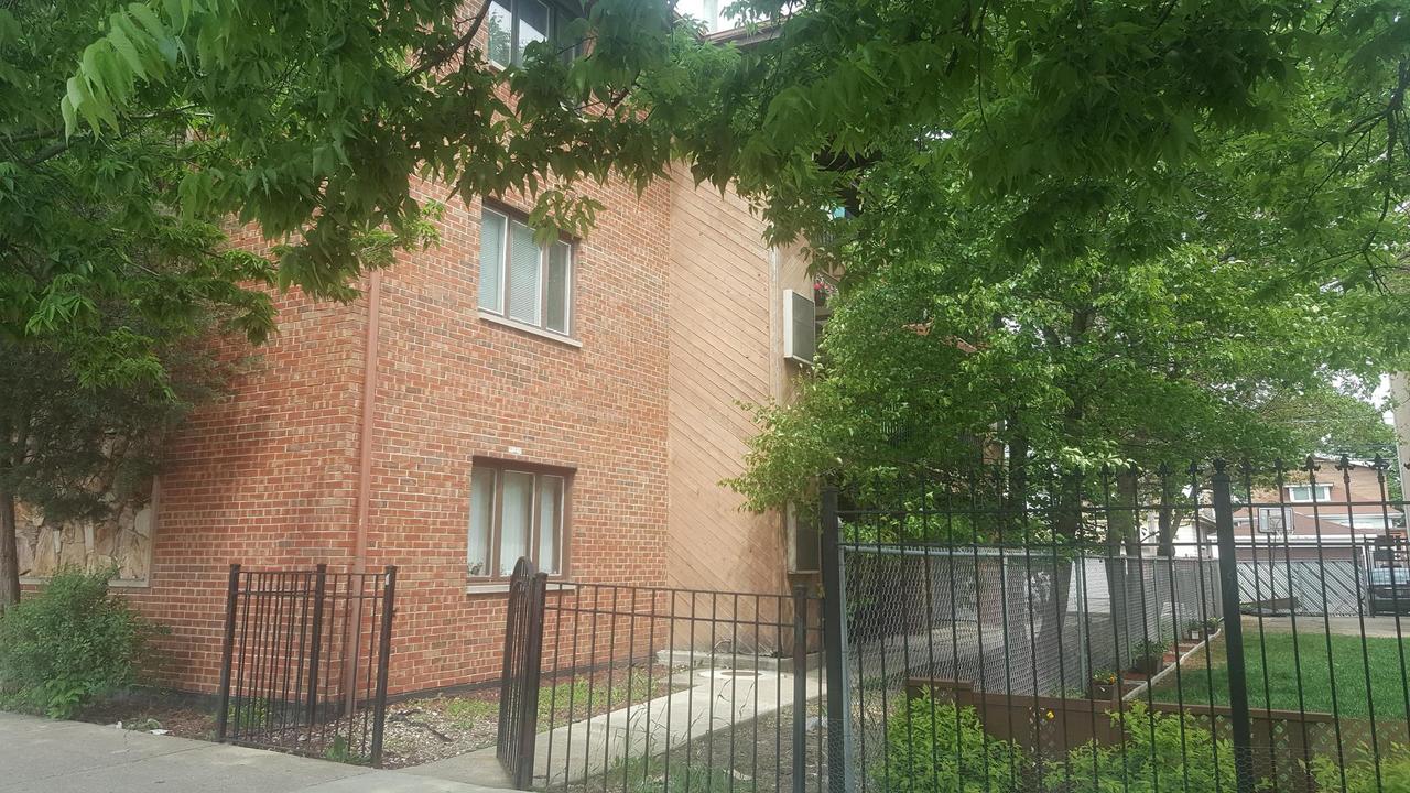 3906 W 63rd St. #2-R, Chicago, IL 60632