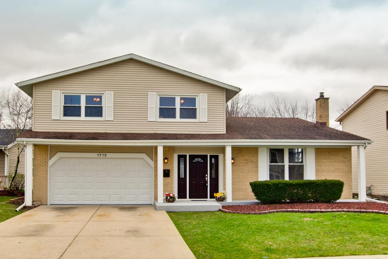 1713 W Catalpa Ln., Mount Prospect, IL 60056