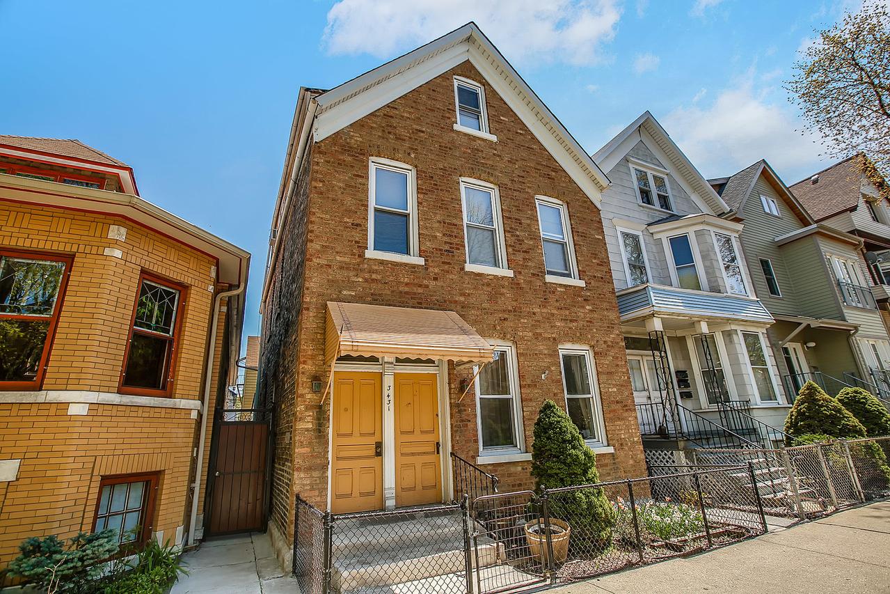 3431 N Hoyne Ave., Chicago, IL 60618