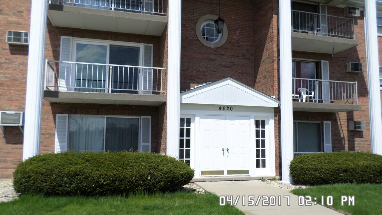 4420 W 111th St. #301, Oak Lawn, IL 60453