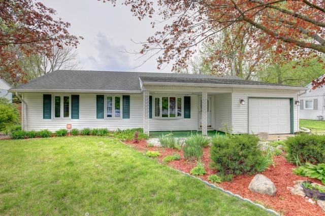 2901 Sangamon Dr., Champaign, IL 61821