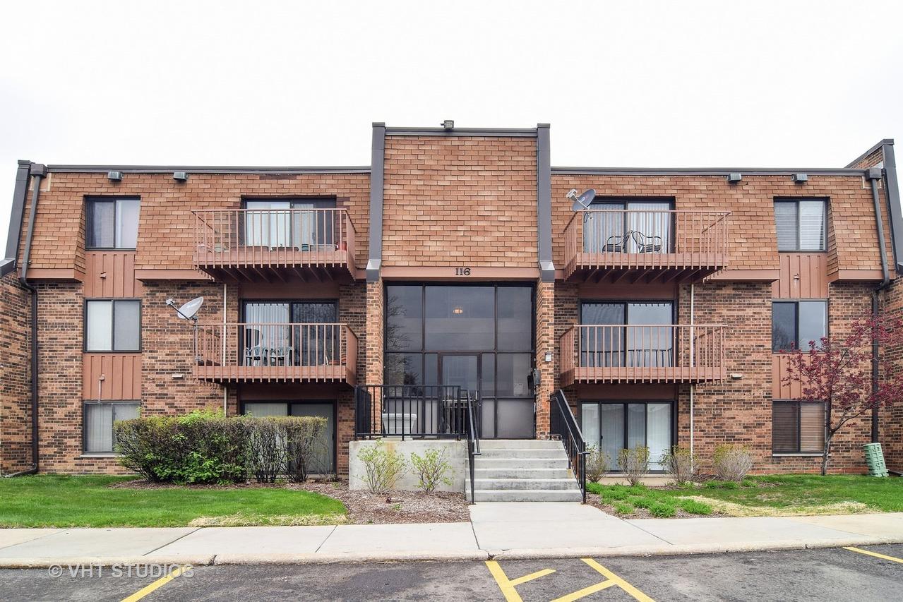 116 Mullingar Ct. #2D, Schaumburg, IL 60193