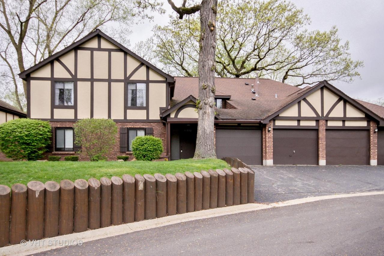 11220 S Cherry Ct. #53D, Palos Hills, IL 60465