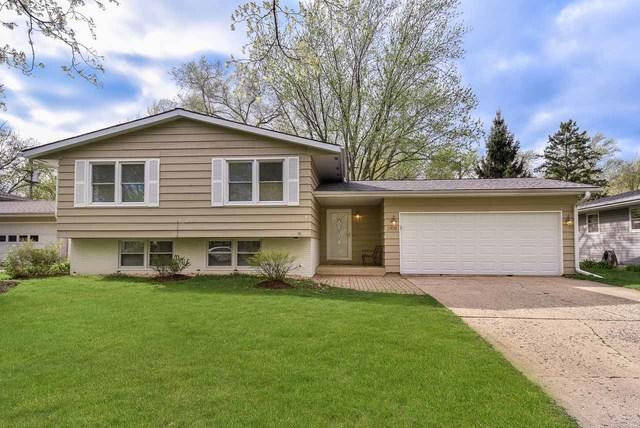1904 Forrest Blvd., St. Charles, IL 60174