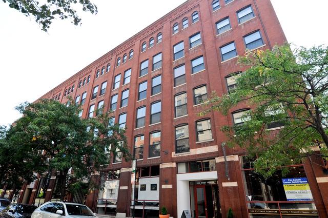 225 W Huron St. #214, Chicago, IL 60654