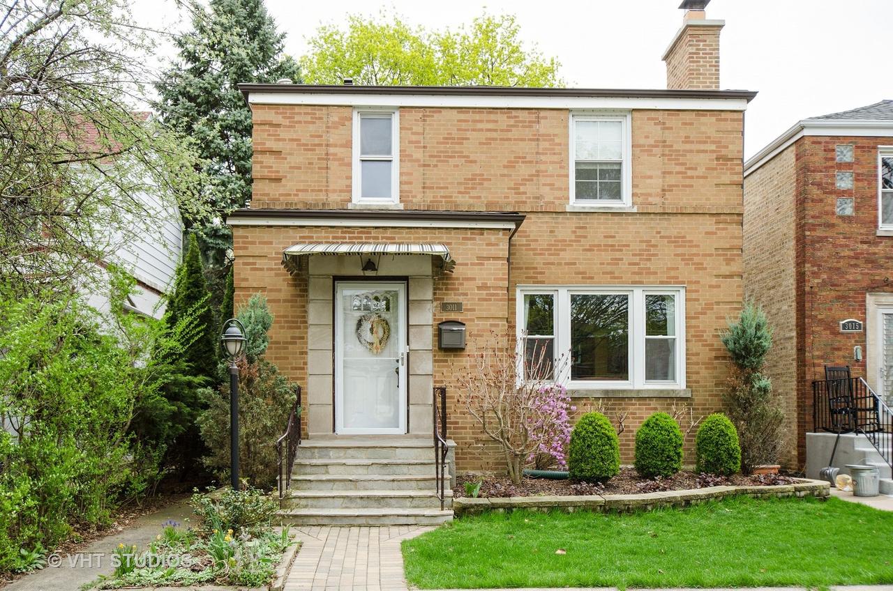 3011 W Jarvis Ave., Chicago, IL 60645