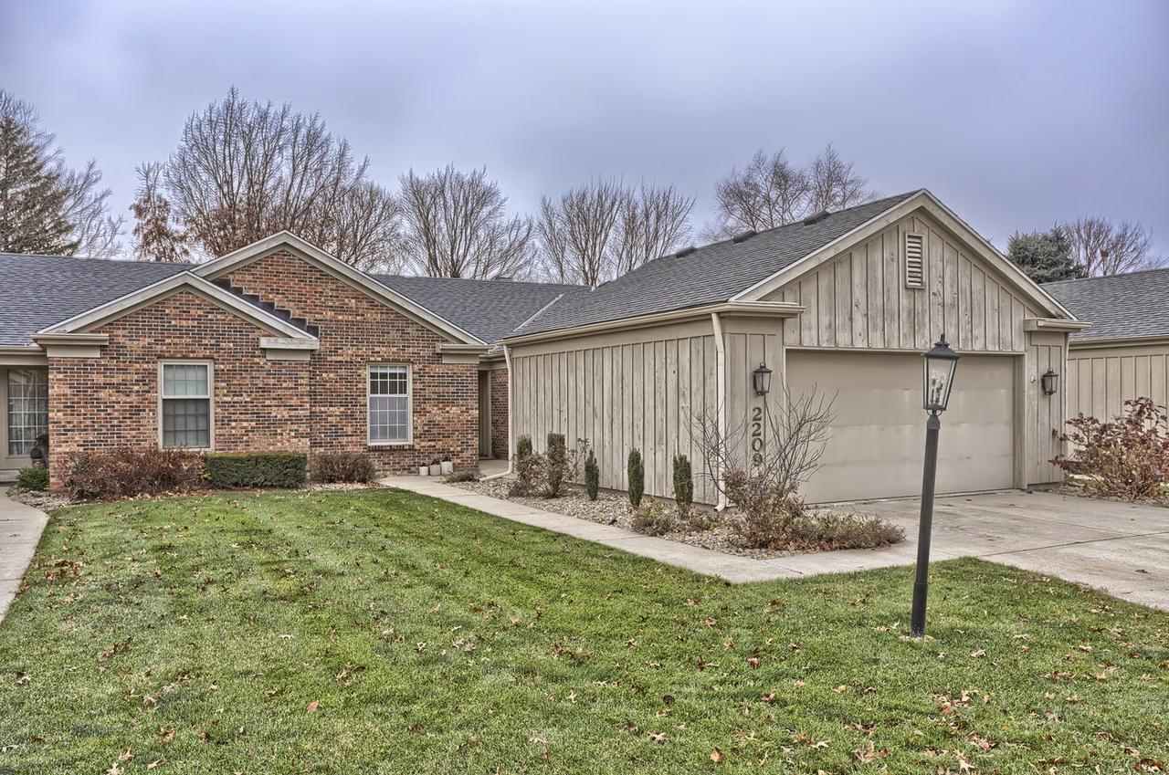 2209 Eagle Ridge Rd., Champaign, IL 61822