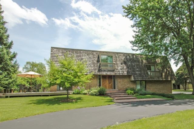 254 Aberdeen Dr., Barrington Hills, IL 60010