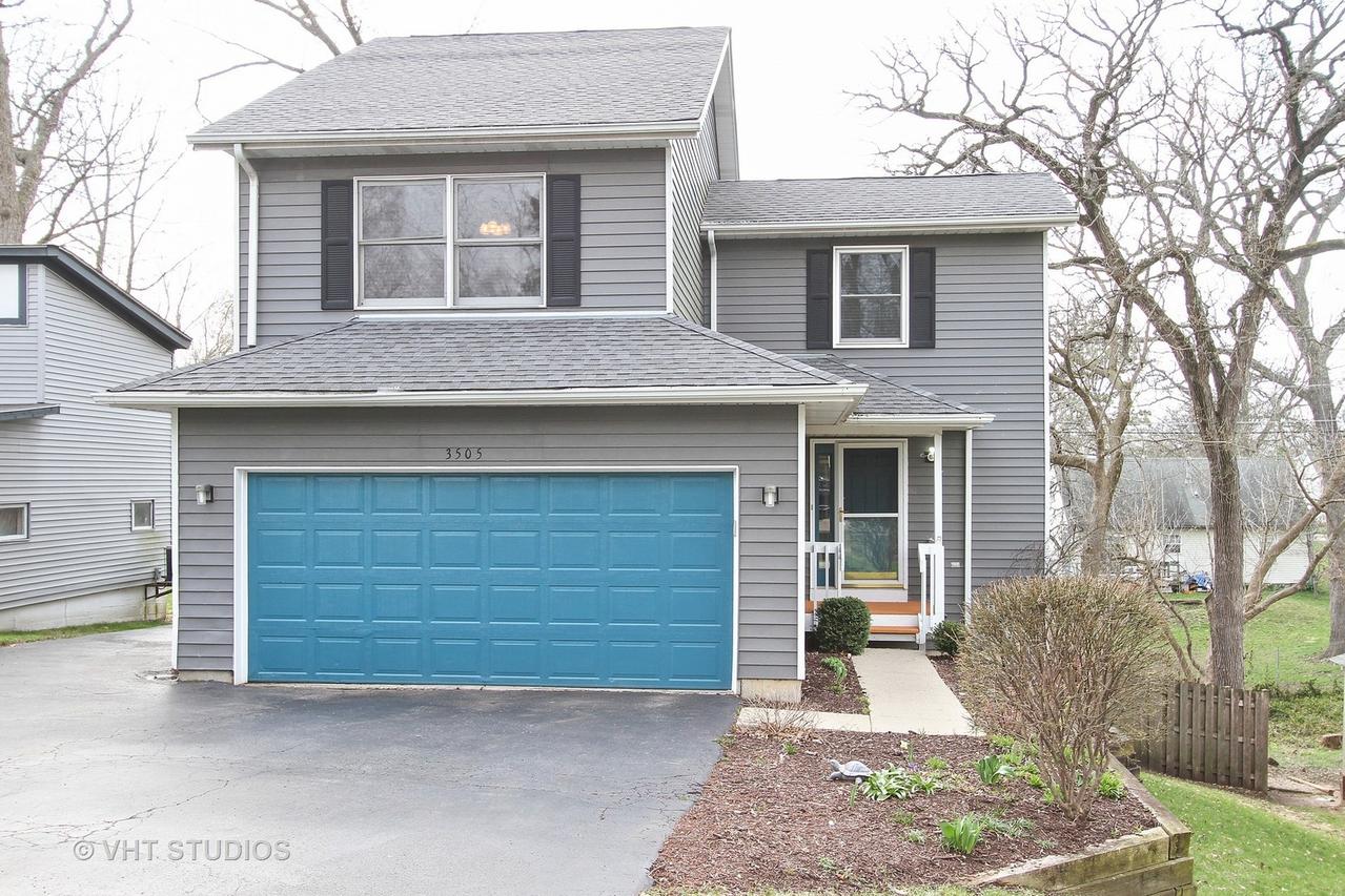 3505 Woodland Cir., Island Lake, IL 60042