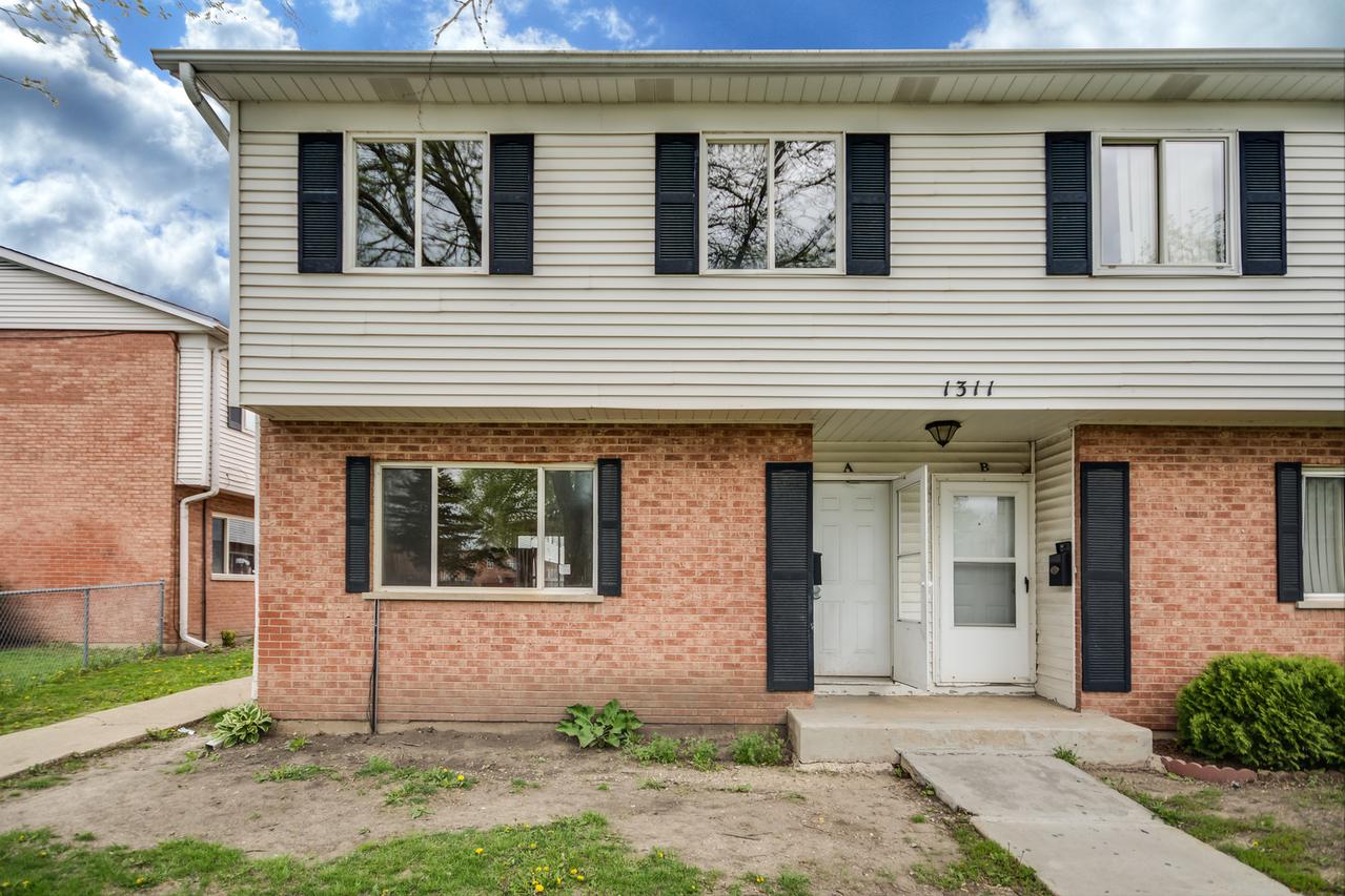 1311 Monomoy St. #A, Aurora, IL 60506