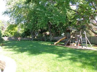 1107 Regency Ln., Libertyville, IL 60048