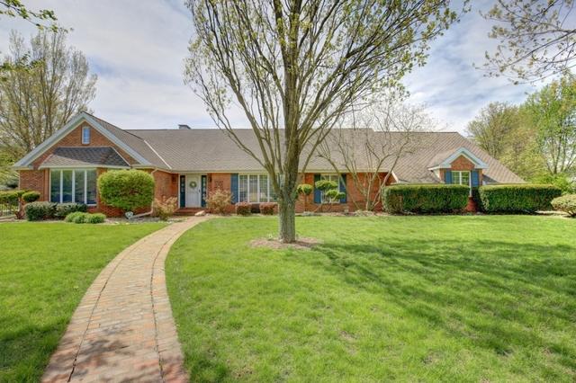 2715 Salisbury St., Champaign, IL 61821