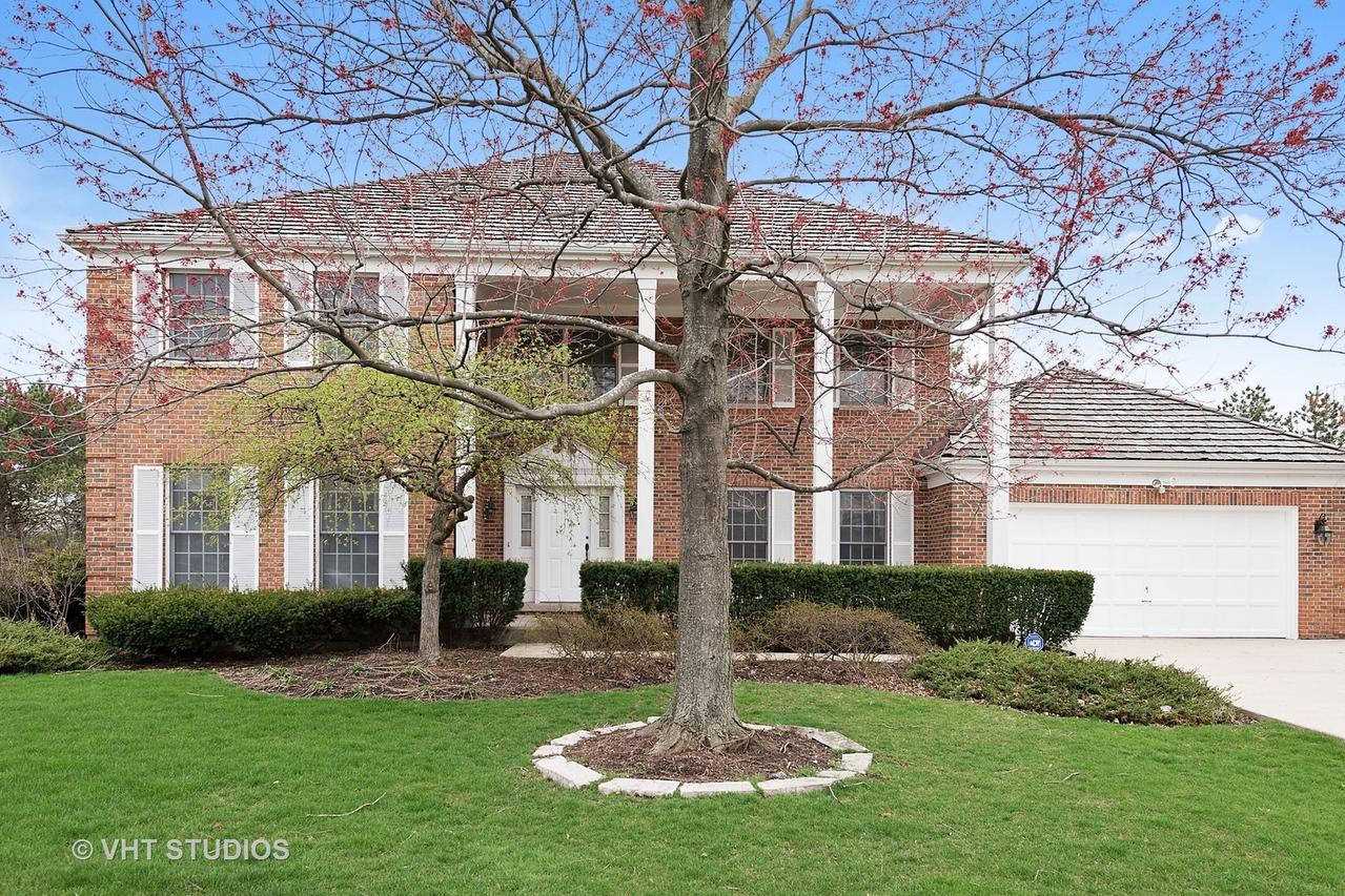 2326 Indian Ridge Dr., Glenview, IL 60026