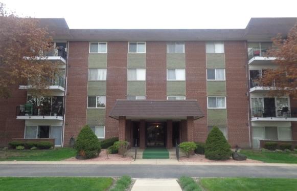 1030 S Fernandez Ave. #2B, Arlington Heights, IL 60005