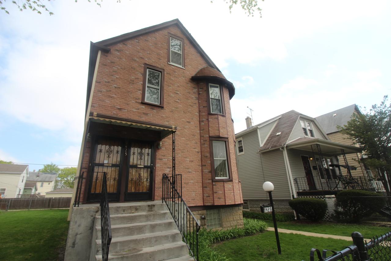 9425 S Champlain Ave., Chicago, IL 60619