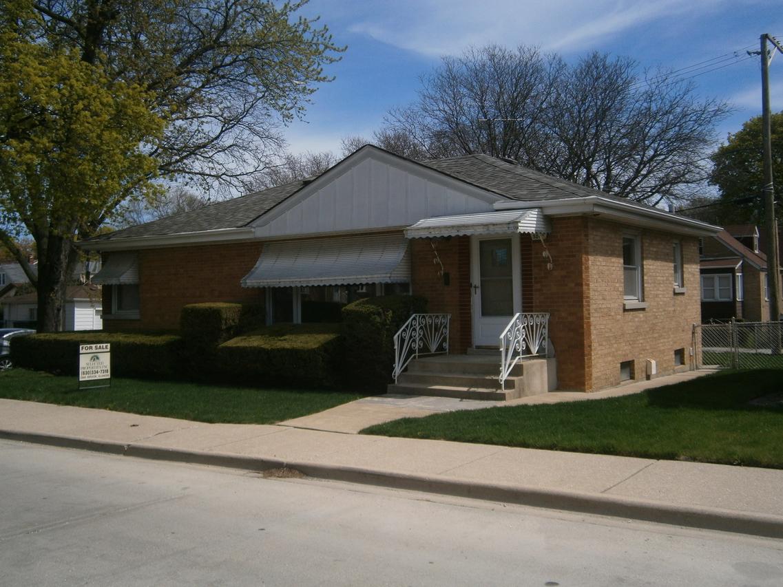 5249 N Newland Ave., Chicago, IL 60656