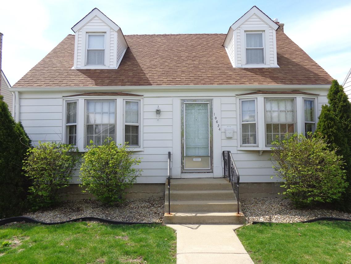 10624 S Sawyer Ave., Chicago, IL 60655
