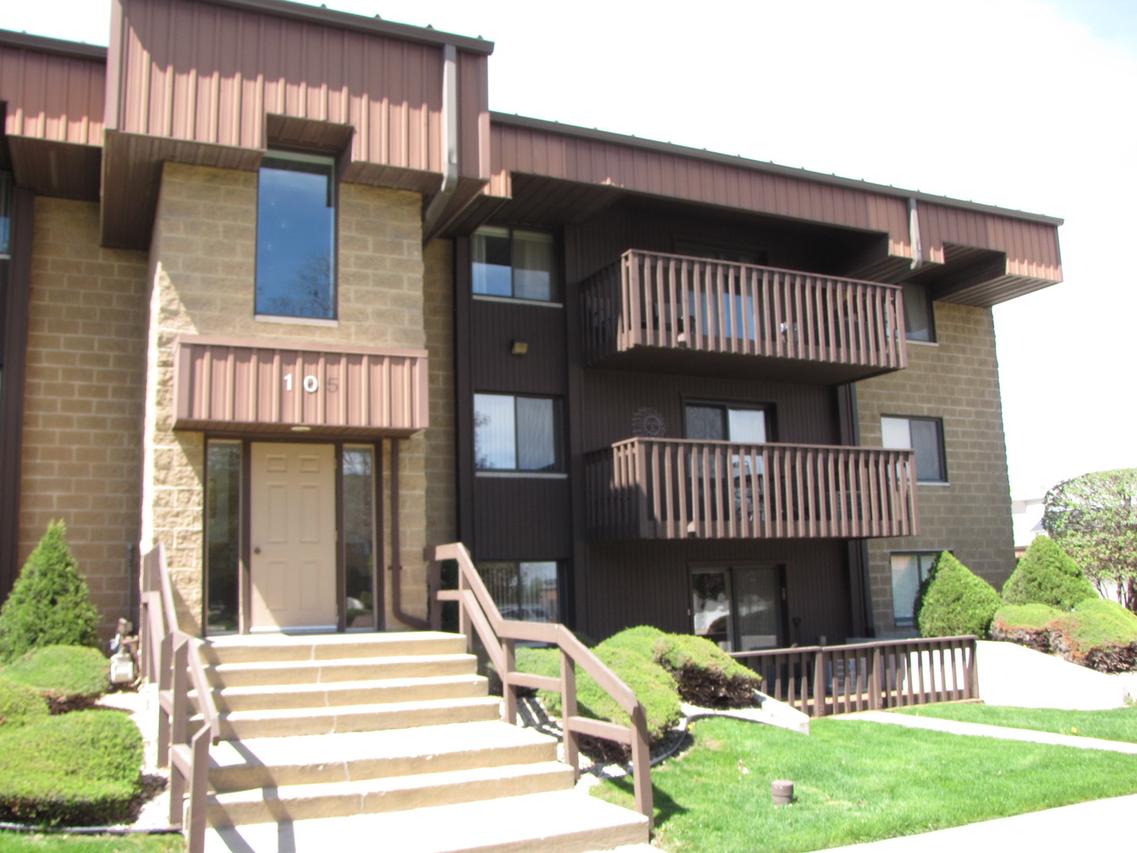 105 Caterpillar Dr. #3B, Joliet, IL 60436