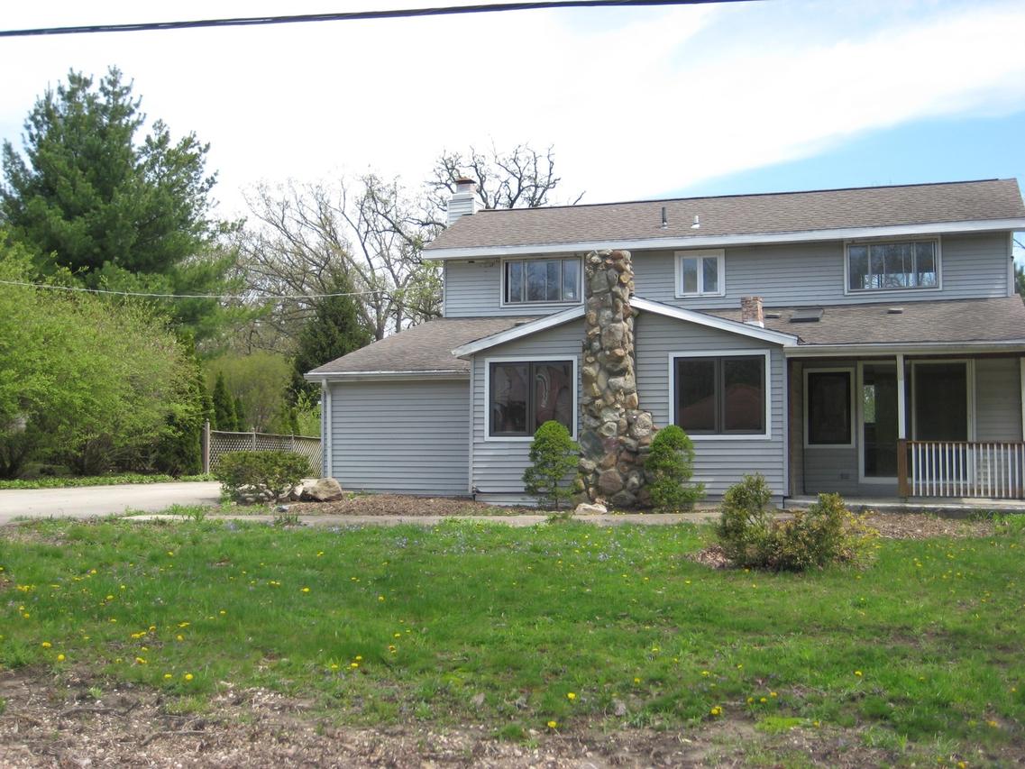 12S647 Knoebel Dr., Lemont, IL 60439