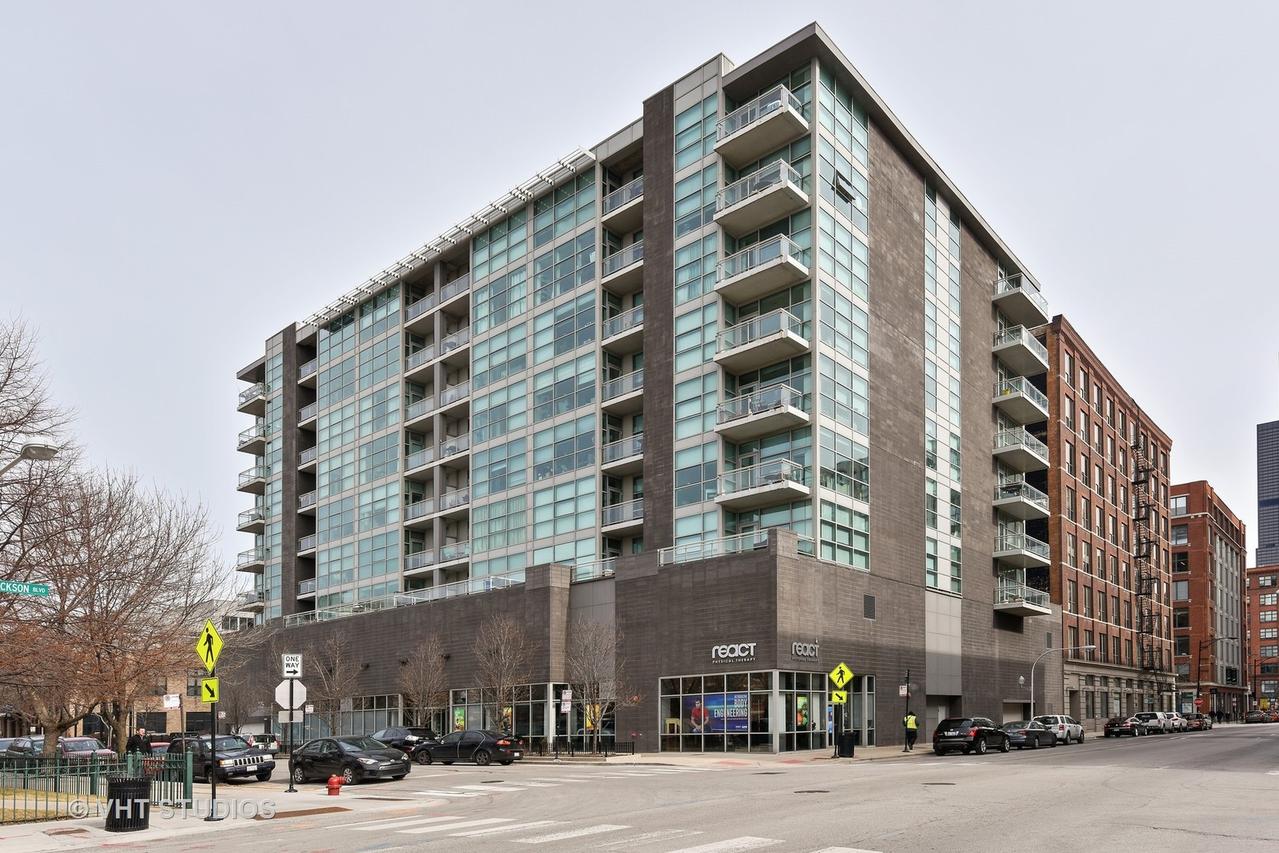 225 S Sangamon St. #401, Chicago, IL 60607