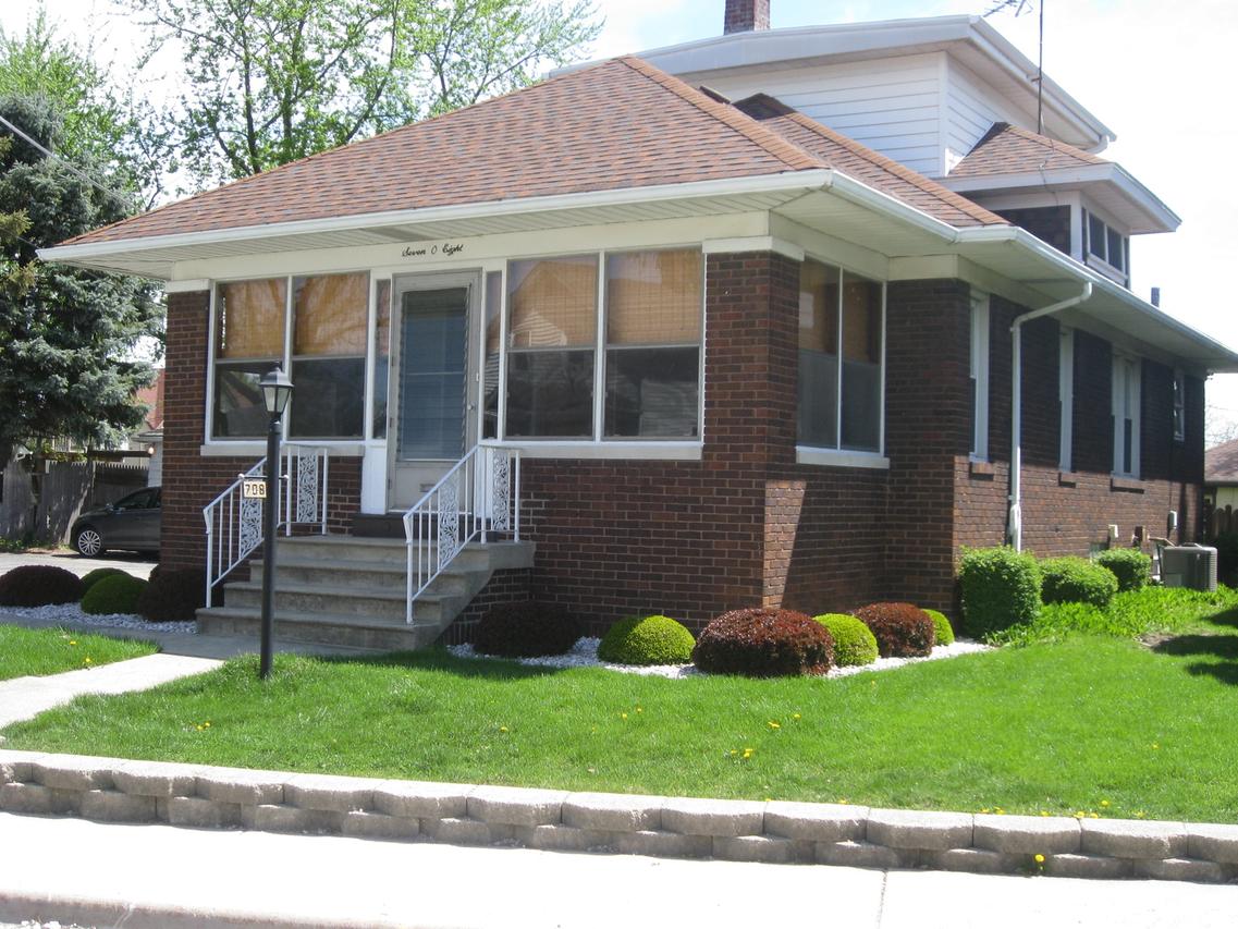 708 N Center St., Joliet, IL 60435