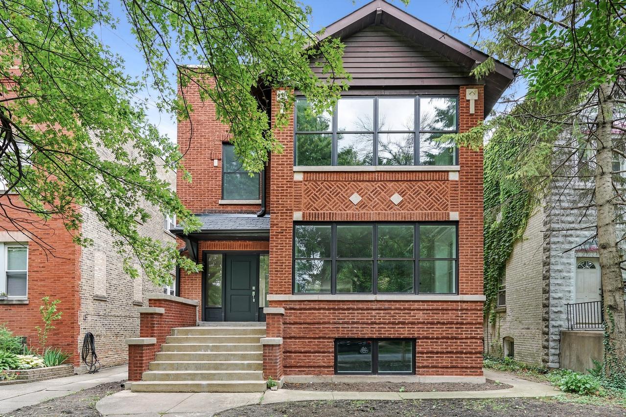 3719 N Keeler Ave., Chicago, IL 60641